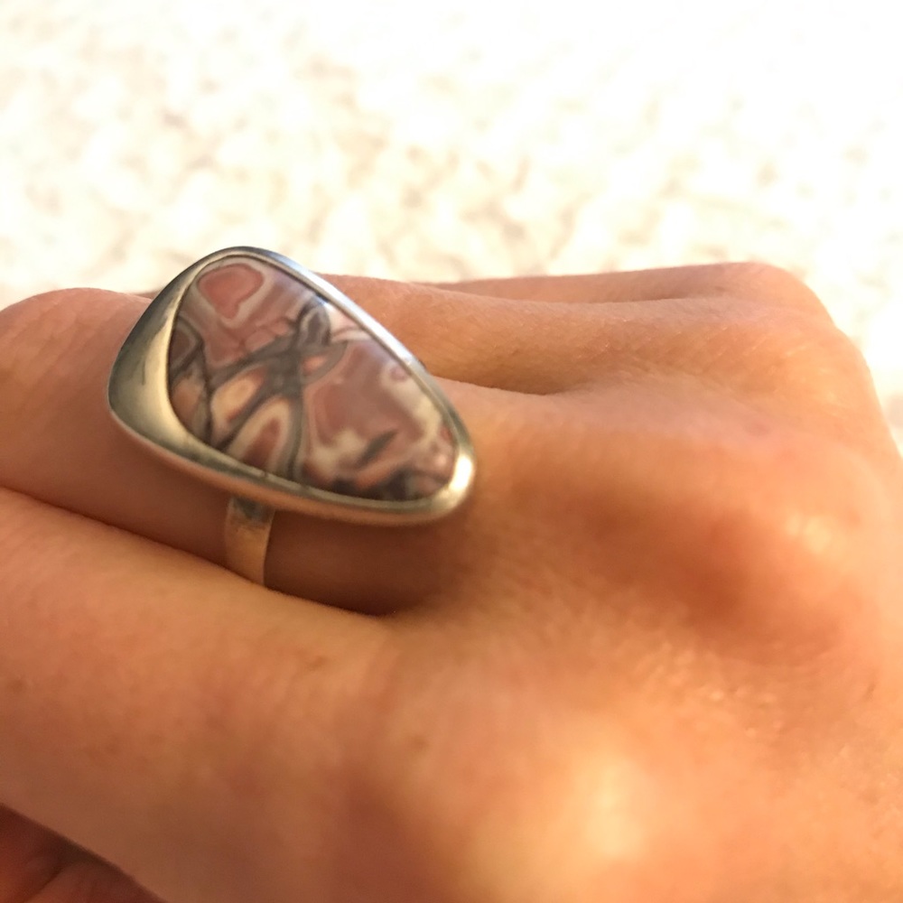Silver Ring With Beautiful Stone - image 2